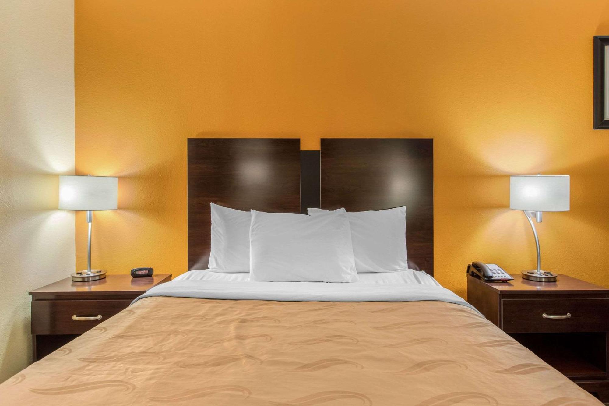 Quality Inn Grand Rapids Near Downtown Wyoming Bagian luar foto