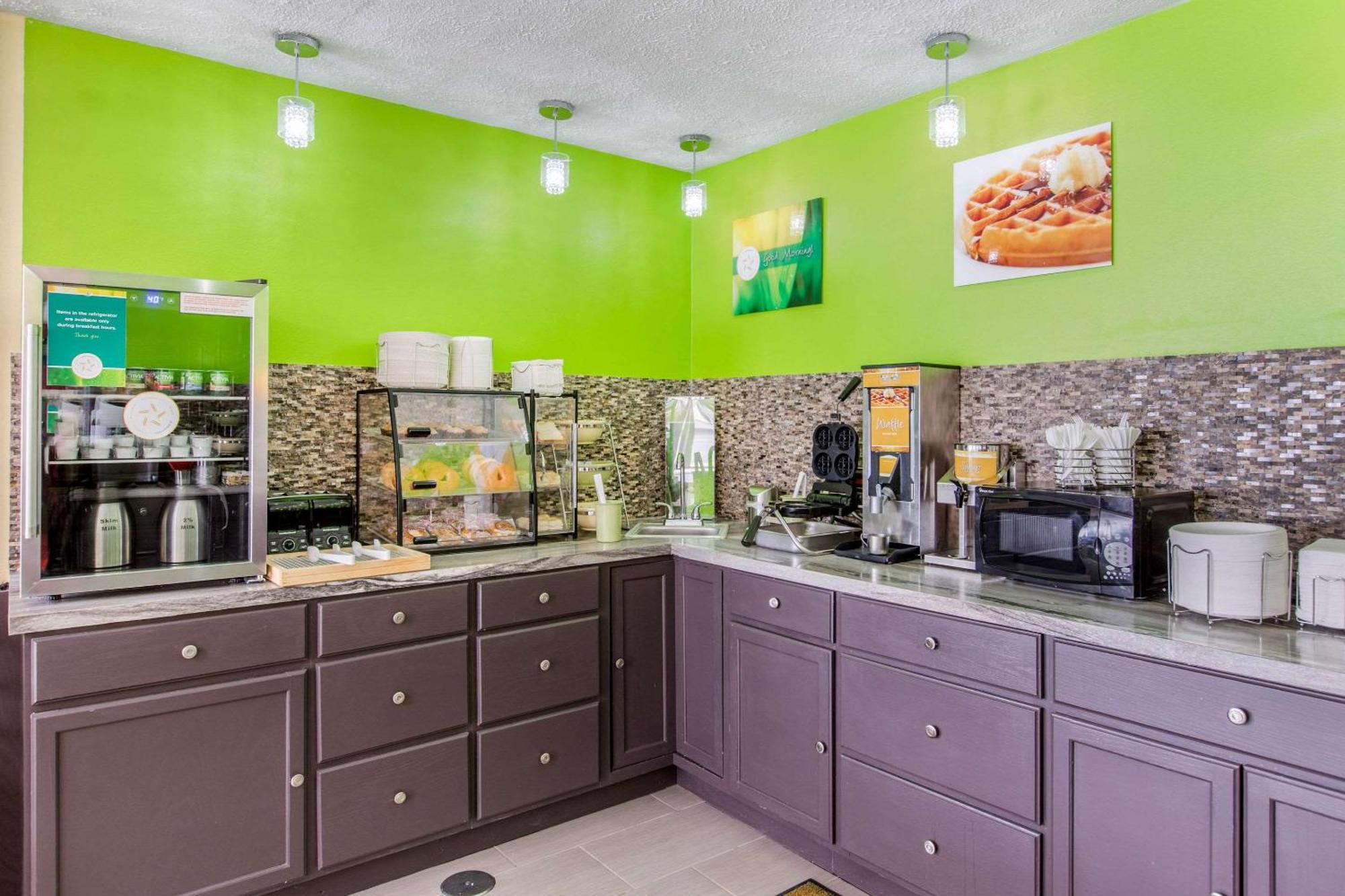 Quality Inn Grand Rapids Near Downtown Wyoming Bagian luar foto