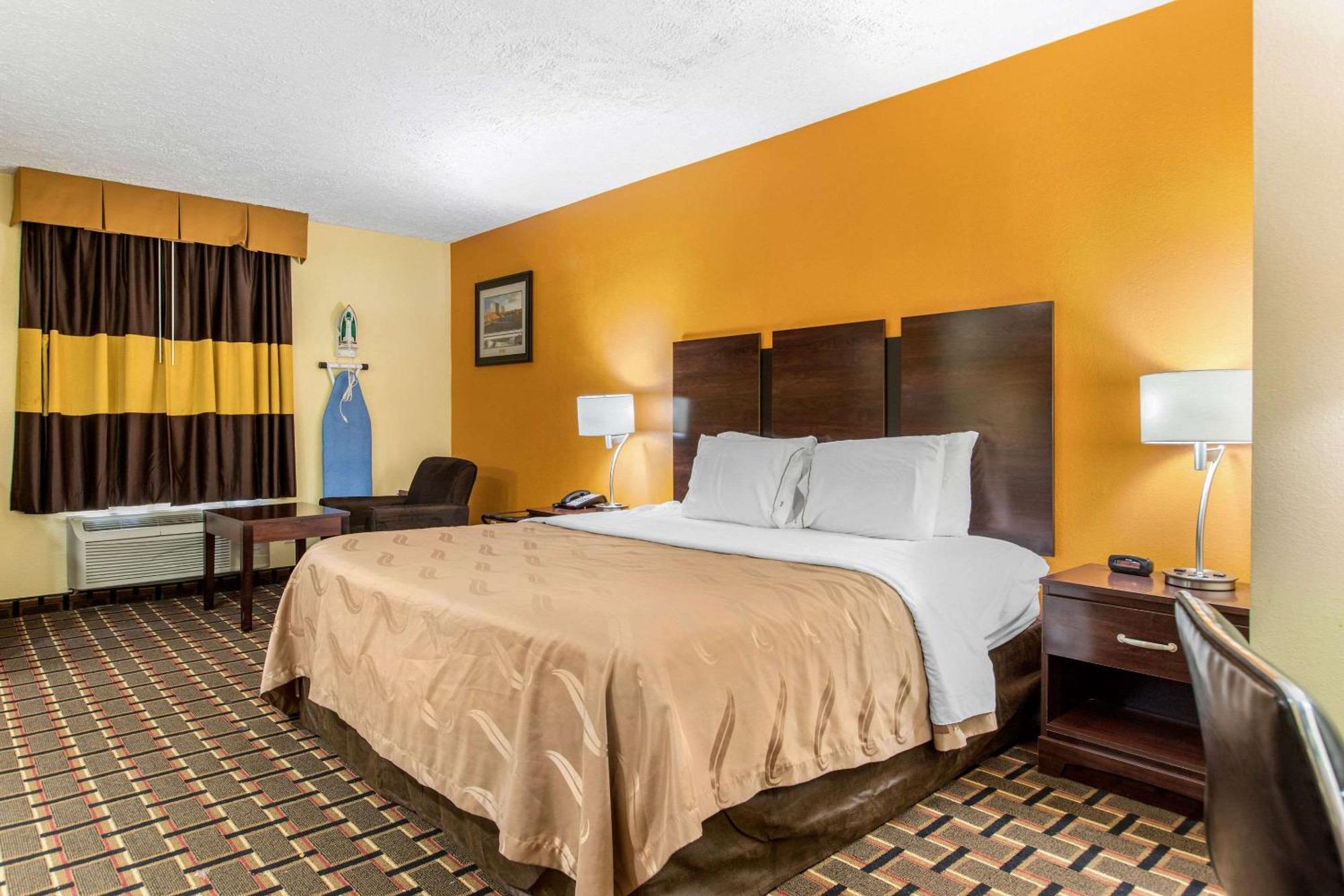 Quality Inn Grand Rapids Near Downtown Wyoming Bagian luar foto